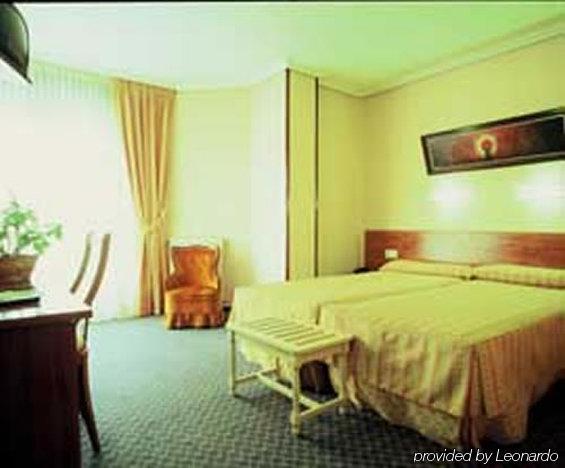 Hotel Las Anclas Ель-Астільєро Номер фото