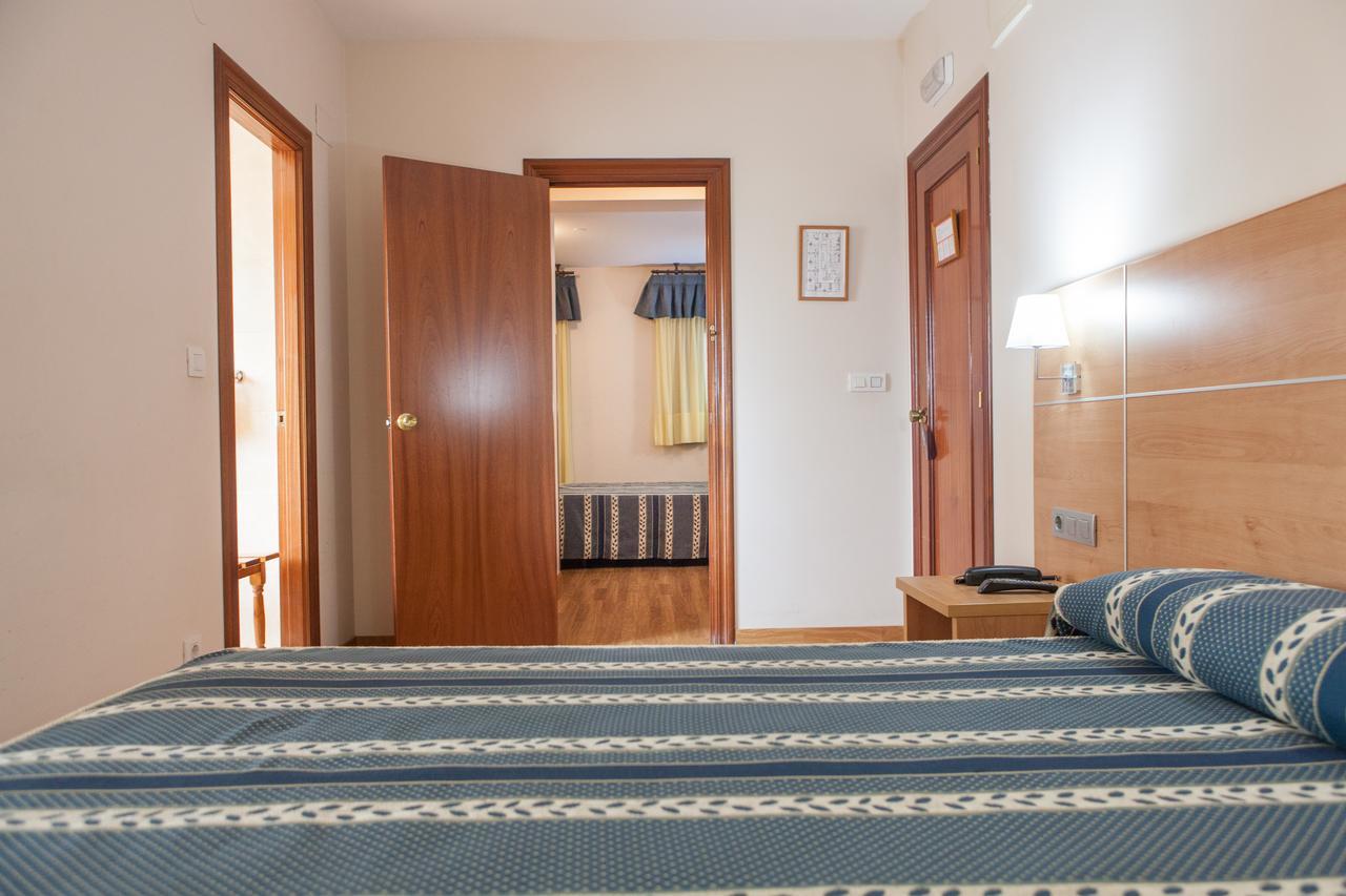 Hotel Las Anclas Ель-Астільєро Екстер'єр фото