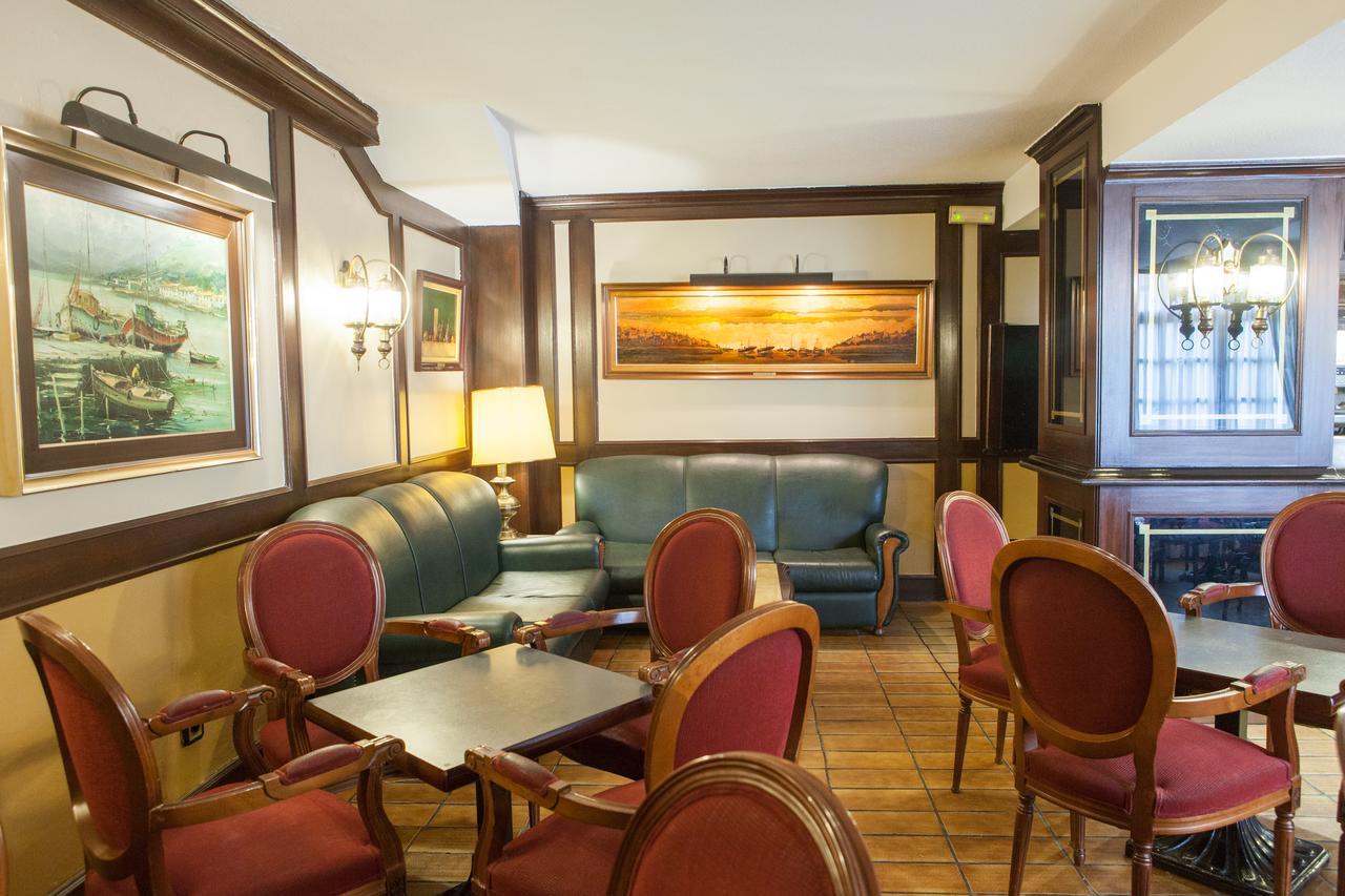 Hotel Las Anclas Ель-Астільєро Екстер'єр фото