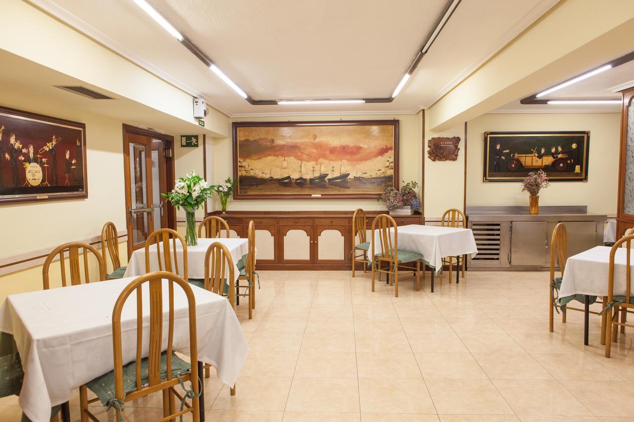 Hotel Las Anclas Ель-Астільєро Екстер'єр фото